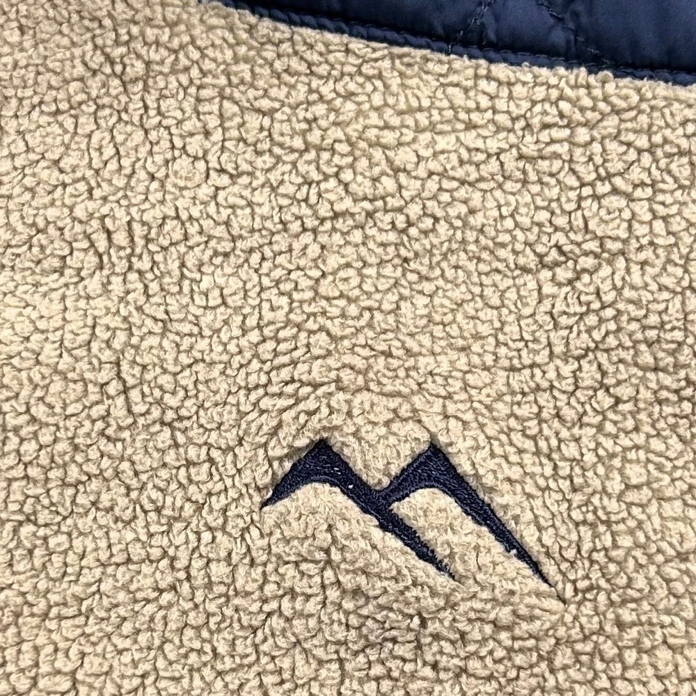 Peter Millar Crown Micro Shearling Fleece Vest Mens L Beechwood Tan Navy Quilted - Picture 7 of 16